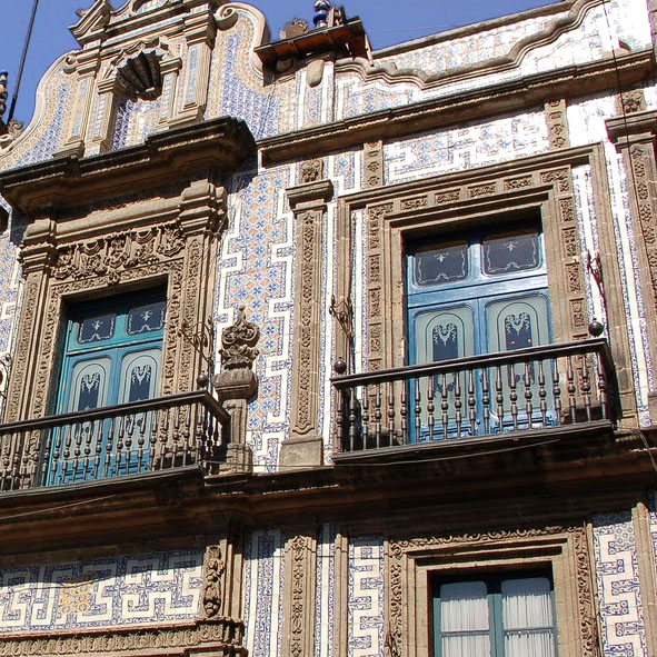 Casa de los Condes del Valle de Orizaba (Casa de los Azulejos)